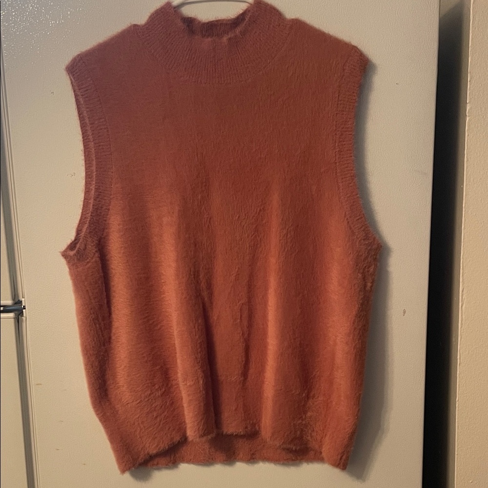 Bailey 44 XL Rust‎ Sleeveless Soft Sweater